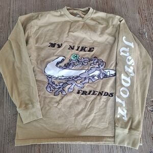 Nike Men's Brown Crewneck Sweater